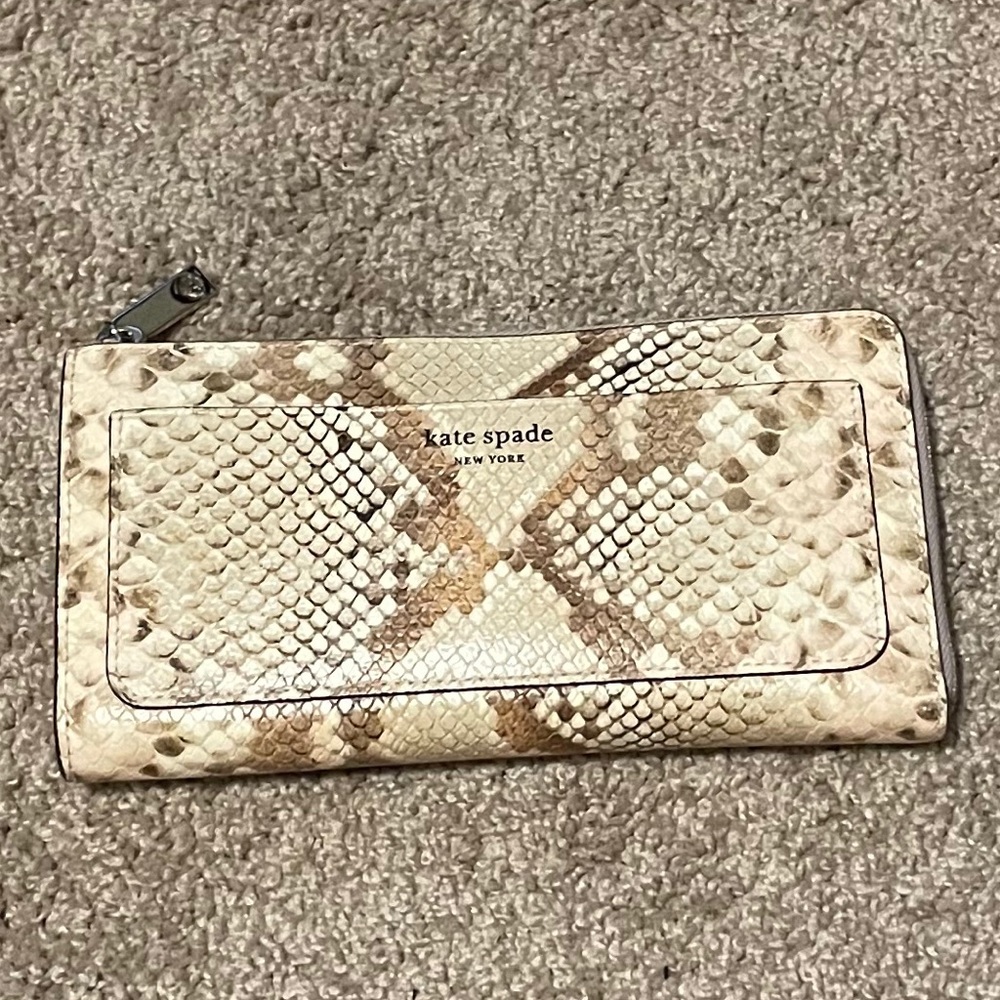 Kate Spade New York Wallet
